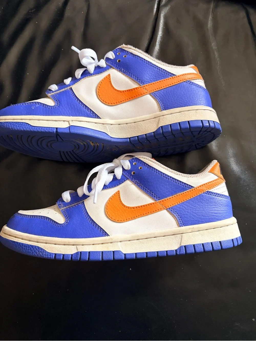 Knicks Nike Kids Low-Top dunks sz 5